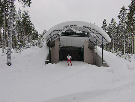 スキートンネルの出口