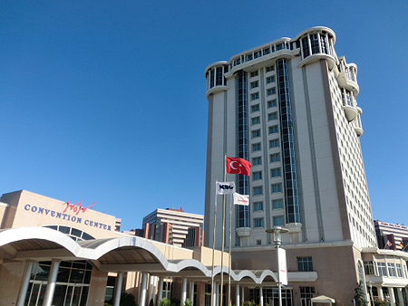 トルコの国旗が似合うホテル